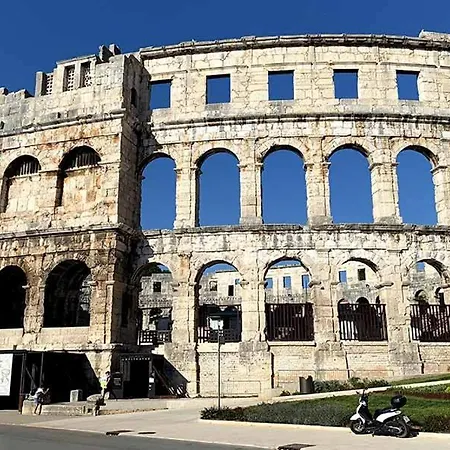 Monte Grande * Pula